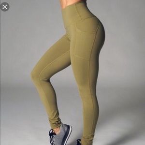 FINAL PRICE Buff bunny Olive Leggings Buffbunny